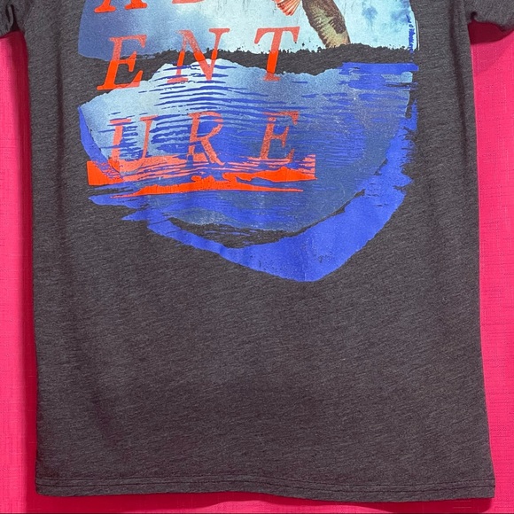 AMERICAN EAGLE GRAPHIC TEE SIZE S - Picture 5 of 8